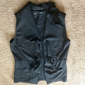 Maurice’s Trench Black Vest